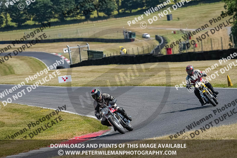 cadwell park;cadwell park photographs;cadwell trackday photographs;enduro digital images;event digital images;eventdigitalimages;peter wileman photography;racing digital images;trackday digital images;trackday photos